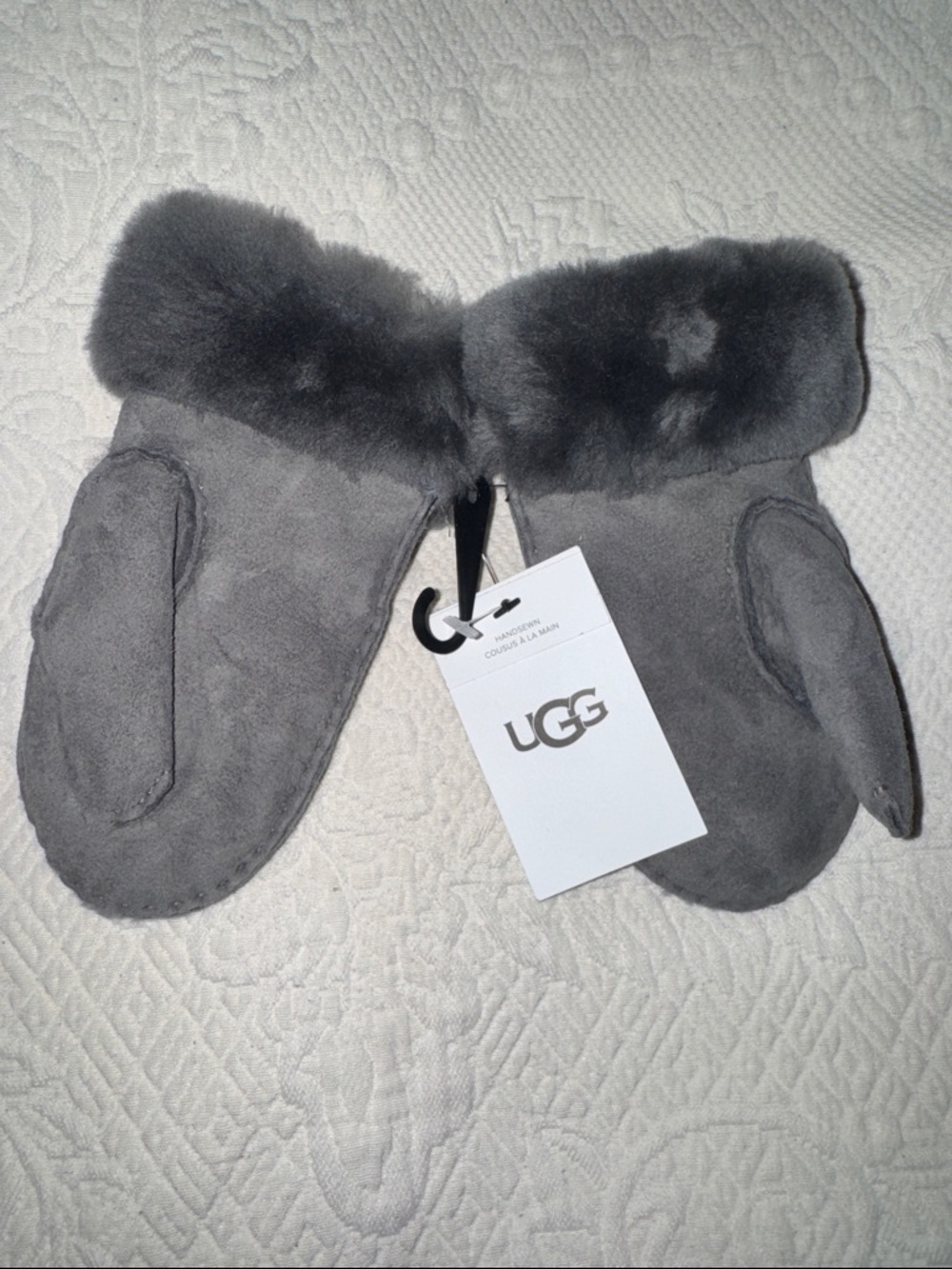 UGG Gray Shearling Cuff Mittens NWT!